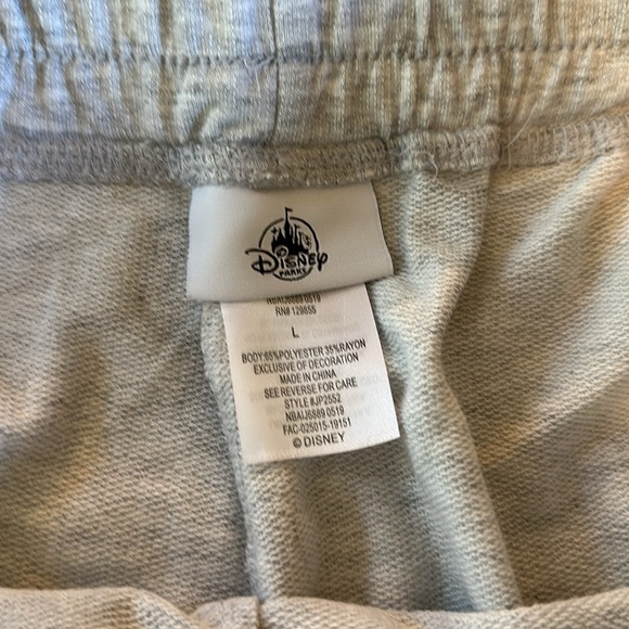 NWOT Mickey Mouse sweatpants size L - Picture 5 of 5